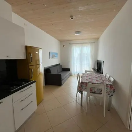 מלון דירות Villaggio Hemingway - Family 3*