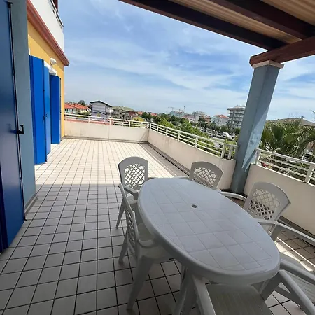 Villaggio Hemingway - Family 3* Καόρλε