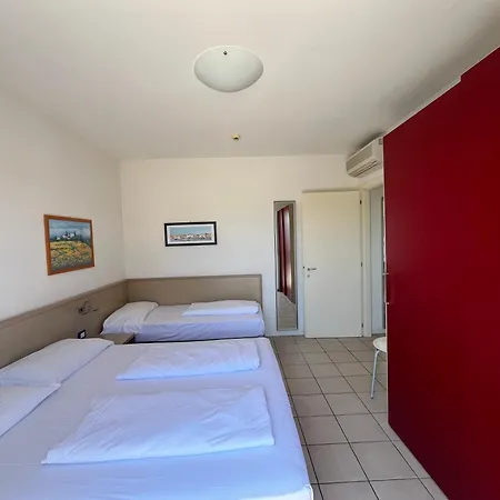 Aparthotel Villaggio Hemingway - Family 3*