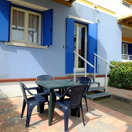 Ξενοδοχείο με διαμερίσματα Villaggio Hemingway - Family Καόρλε