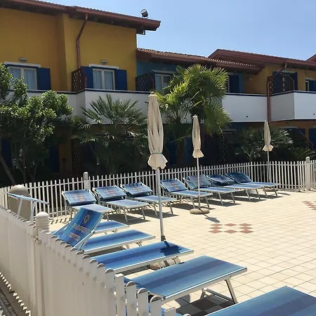 Ξενοδοχείο με διαμερίσματα Villaggio Hemingway - Family 3*