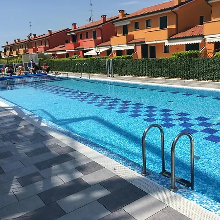 Villaggio Hemingway - Family Καόρλε